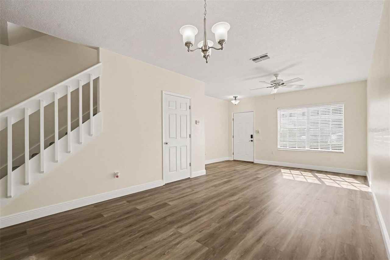 12369 Berkeley Square Dr - Photo 5 of 16