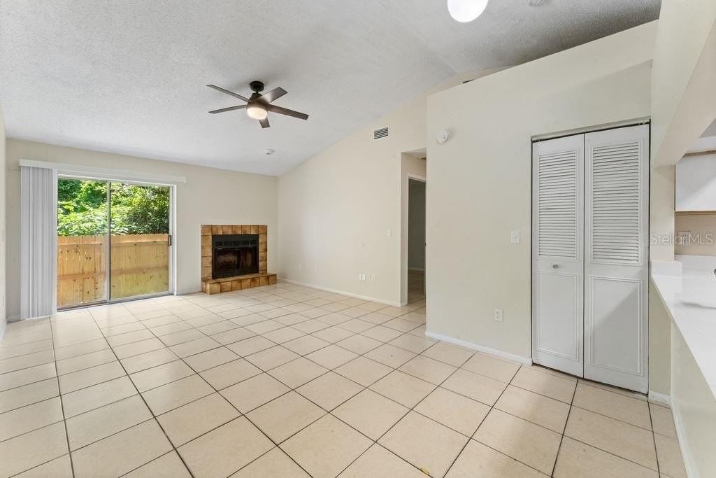 918 Otto Villa Pl #9 - Photo 5 of 15