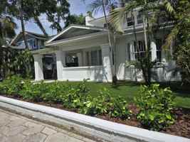 featured image of 691 10th Ave S
