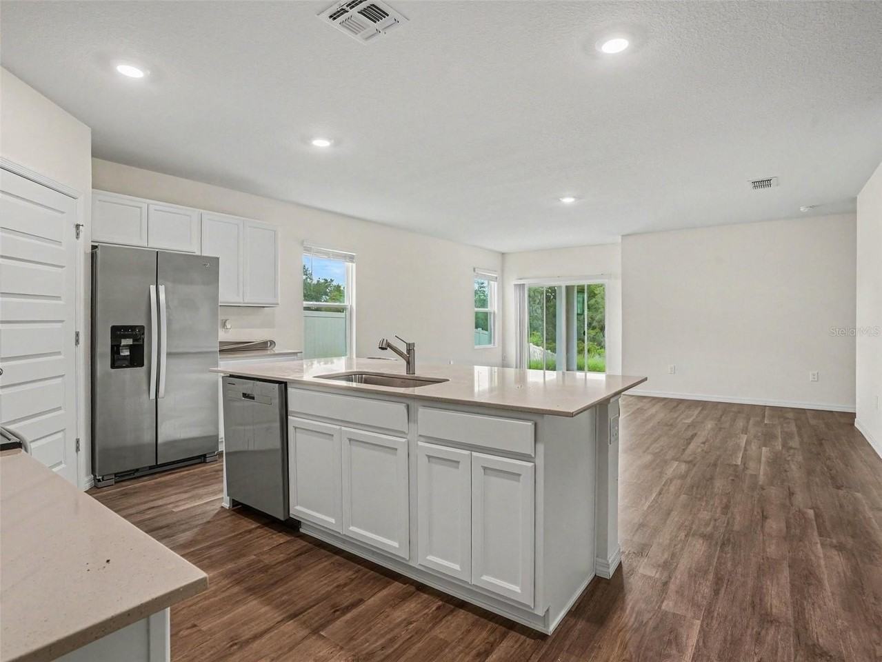 3377 Wakefield Dr - Photo 6 of 16