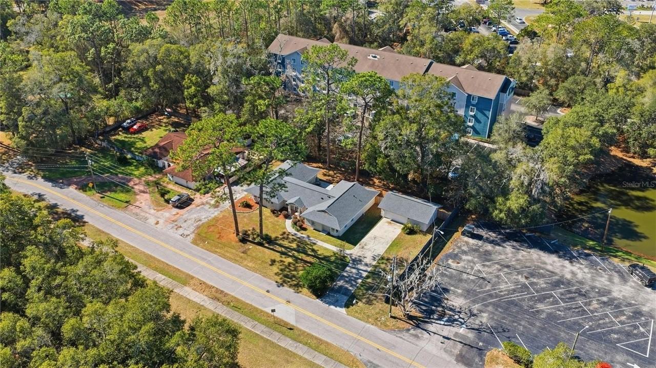 1408 Ne 42nd Ave - Photo 4 of 42