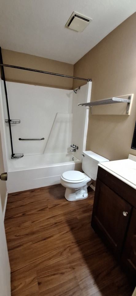 302 Manuel Dr #D - Photo 6 of 8