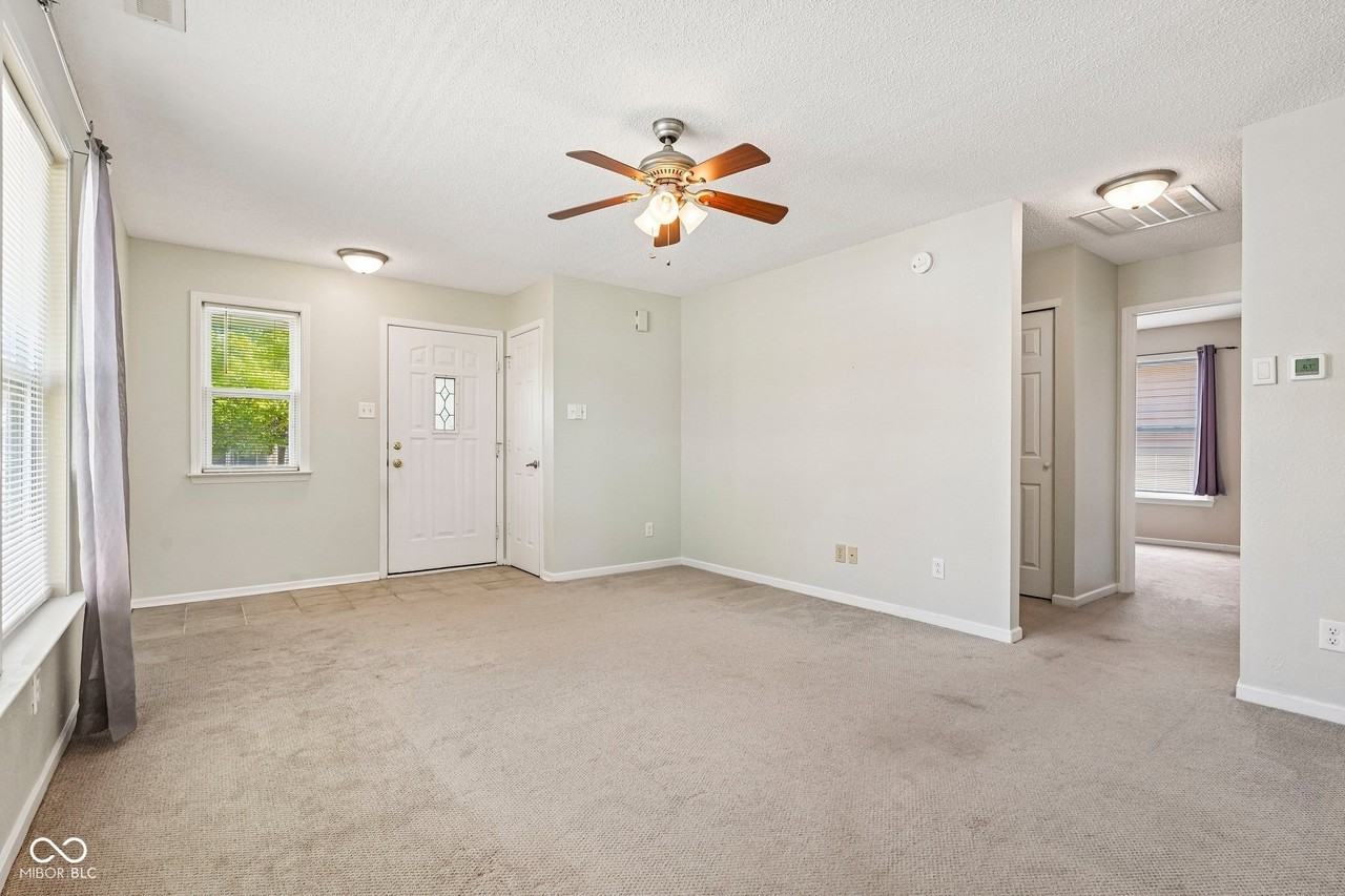 1754 Elijah Blue Dr - Photo 3 of 31