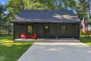 3117 Maplewood Dr - Photo 1 of 1