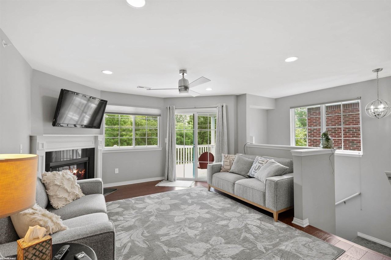 6986 Boulder Pointe Ct #91 - Photo 2 of 24