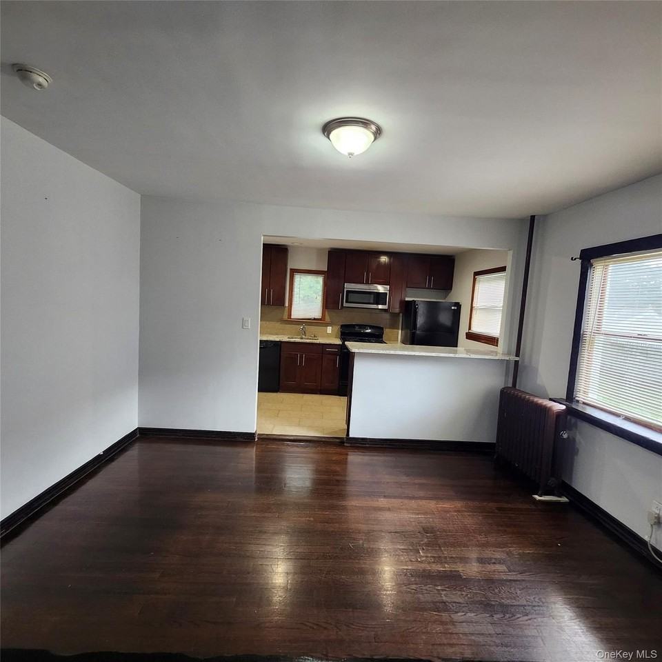34 Parkside Dr - Photo 4 of 15