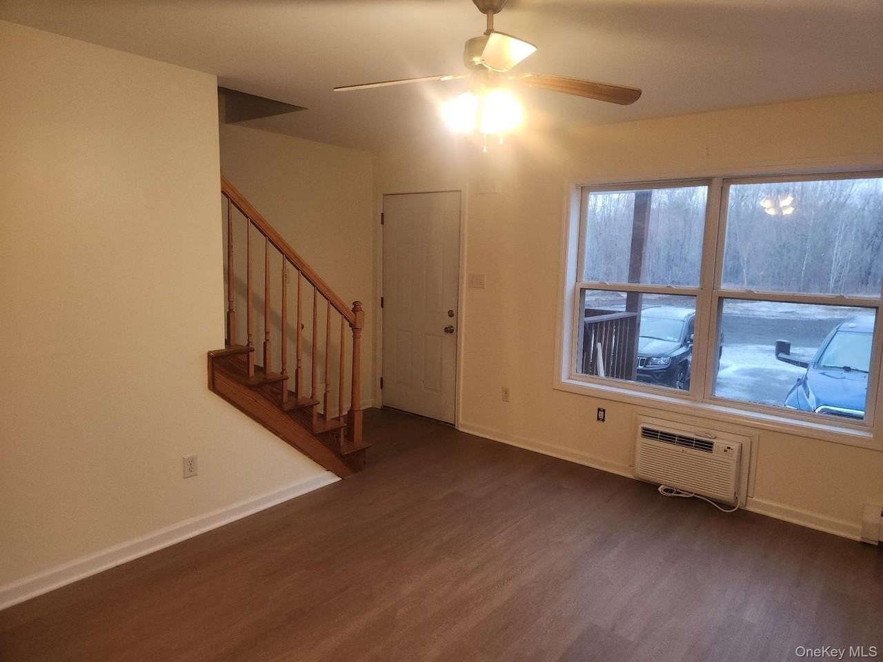 698 South St #1 - Photo 3 of 10