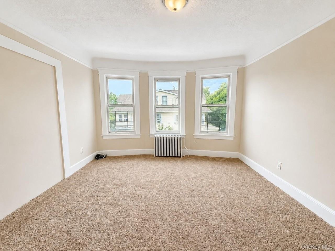 166 Beechwood Ave #2R - Photo 3 of 11