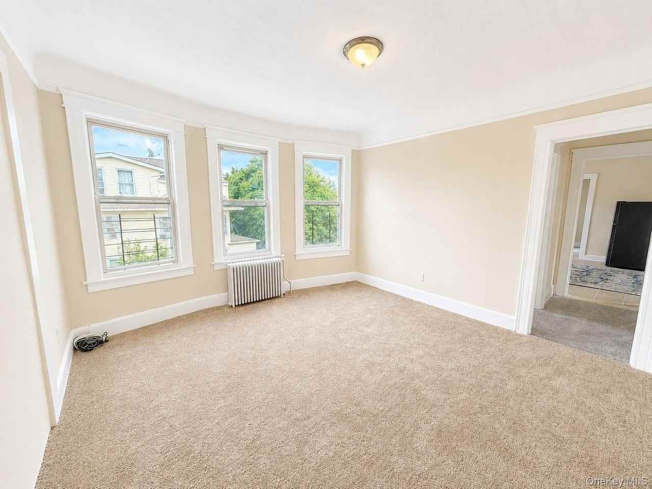 166 Beechwood Ave #2R - Photo 4 of 11