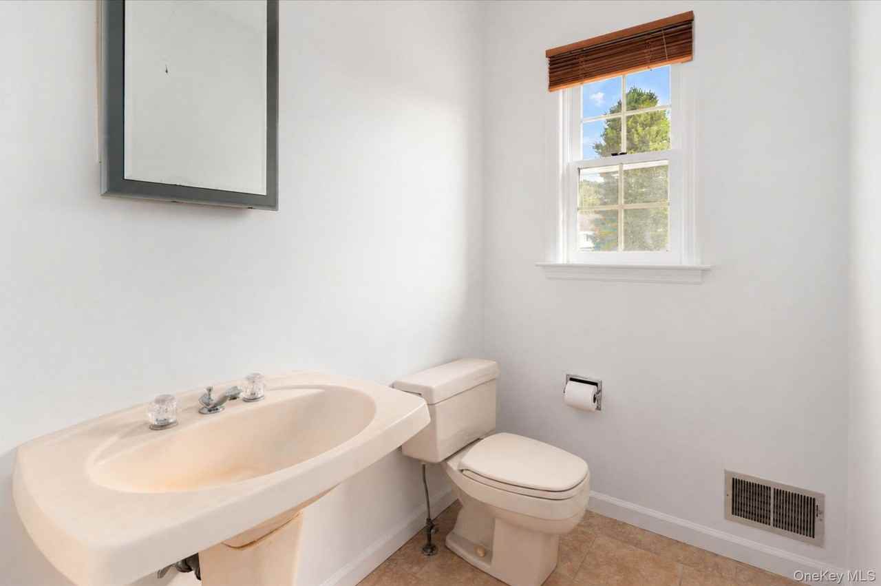 46 Winterberry Cir - Photo 6 of 25