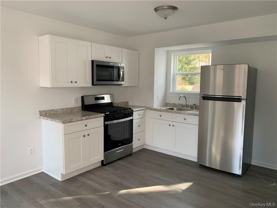 9 Poplar St #B - Photo 1 of 1