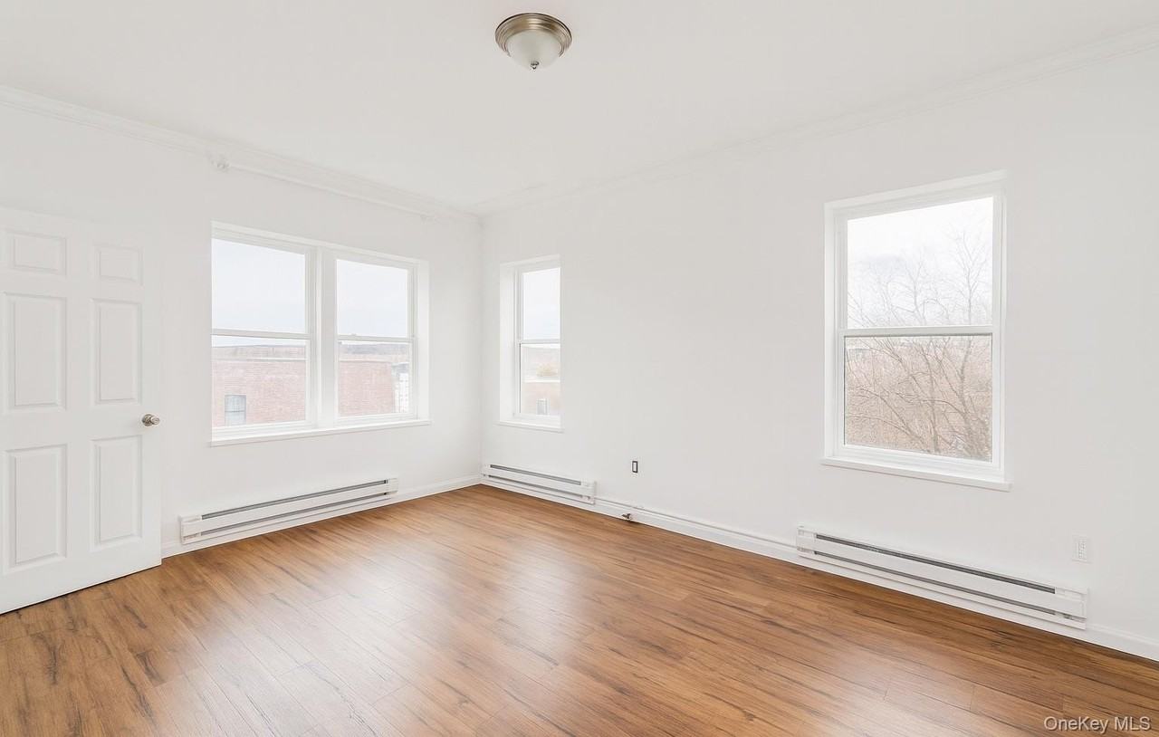 422 Broadway #5 - Photo 6 of 9