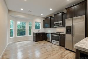 featured image of 1 Grace Ln