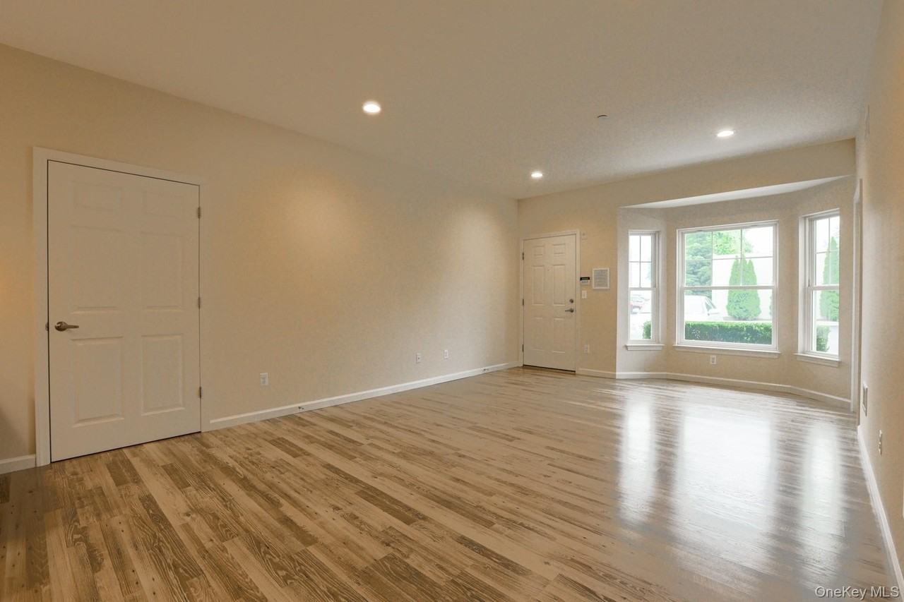 1 Grace Ln - Photo 4 of 16