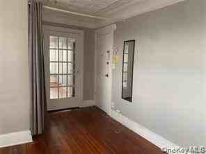 110 Grand Blvd #6 - Photo 3 of 15