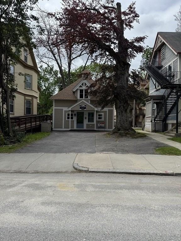 51-A Cedar St - Photo 4 of 32