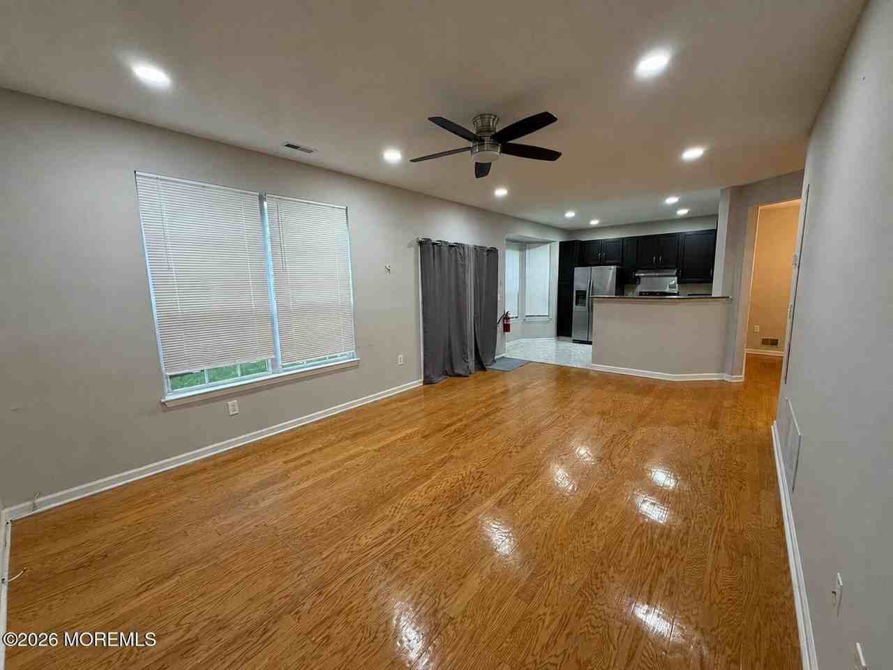 222 Hidden Lake Dr - Photo 6 of 20