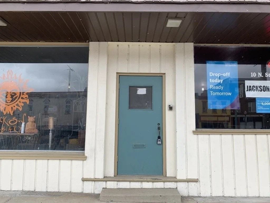 8 N State St - Photo 2 of 10