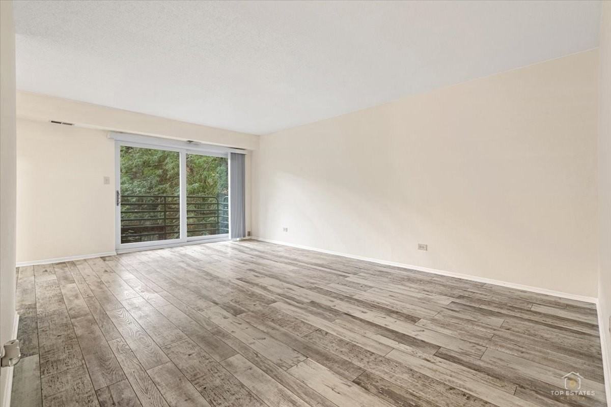 909 Buccaneer Dr #3 - Photo 4 of 23