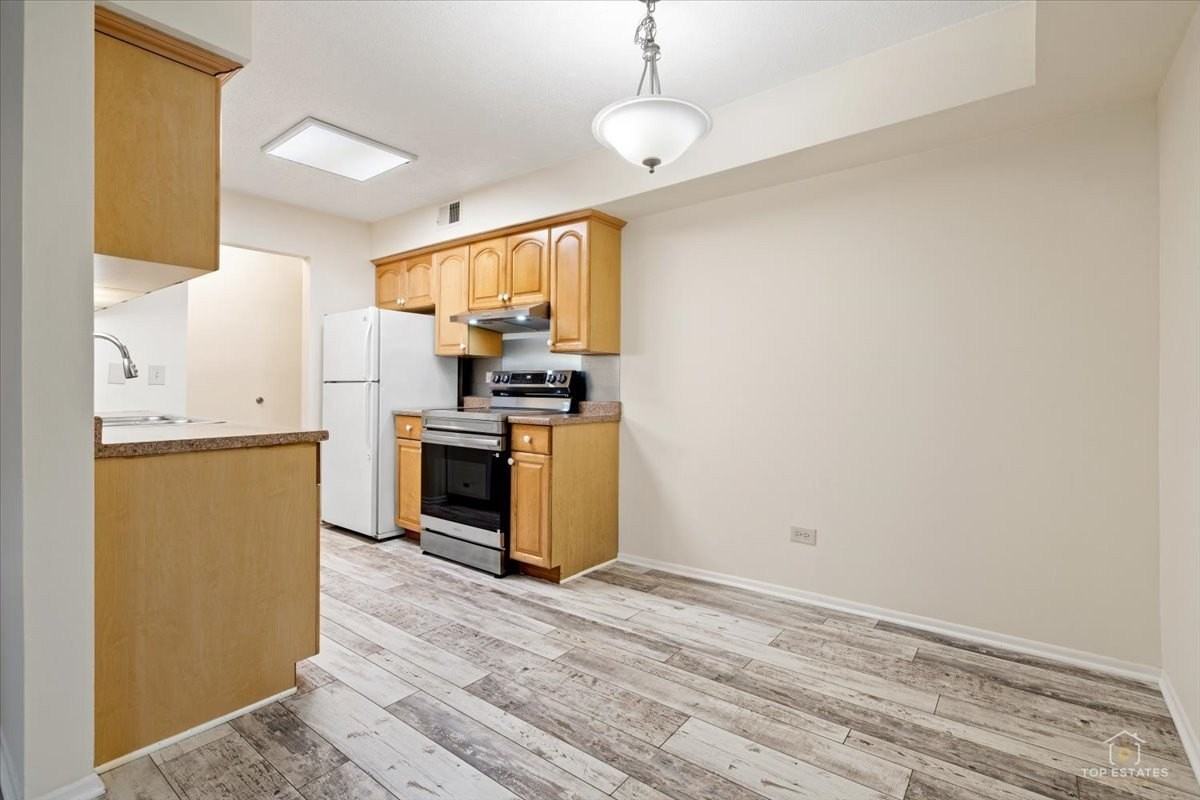909 Buccaneer Dr #3 - Photo 7 of 23