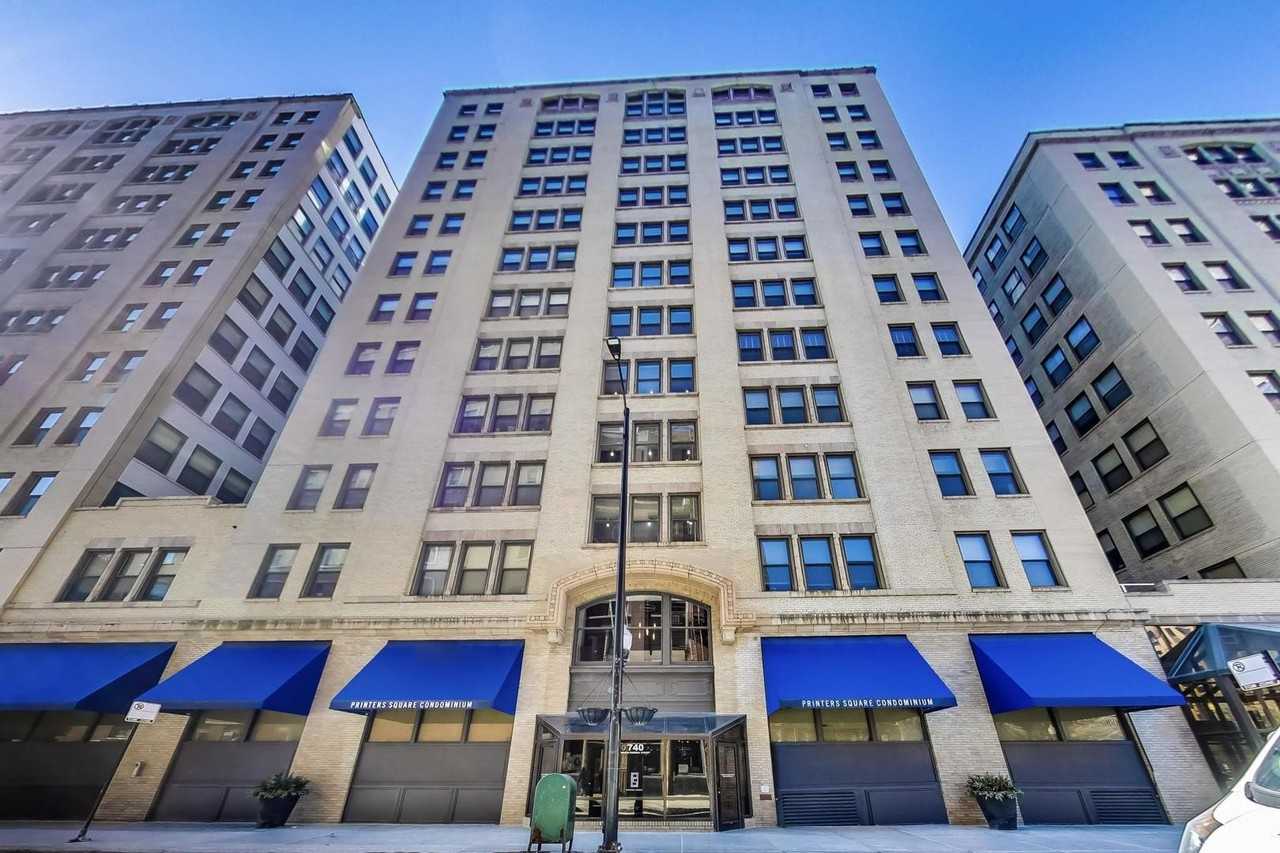 740 S Federal St #810 - Photo 5 of 32