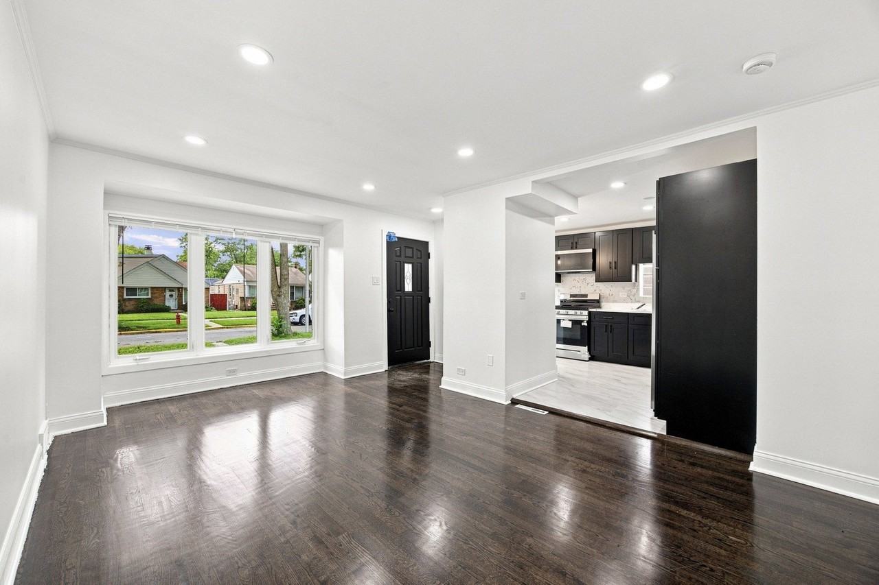 117 Morris Ave - Photo 2 of 20