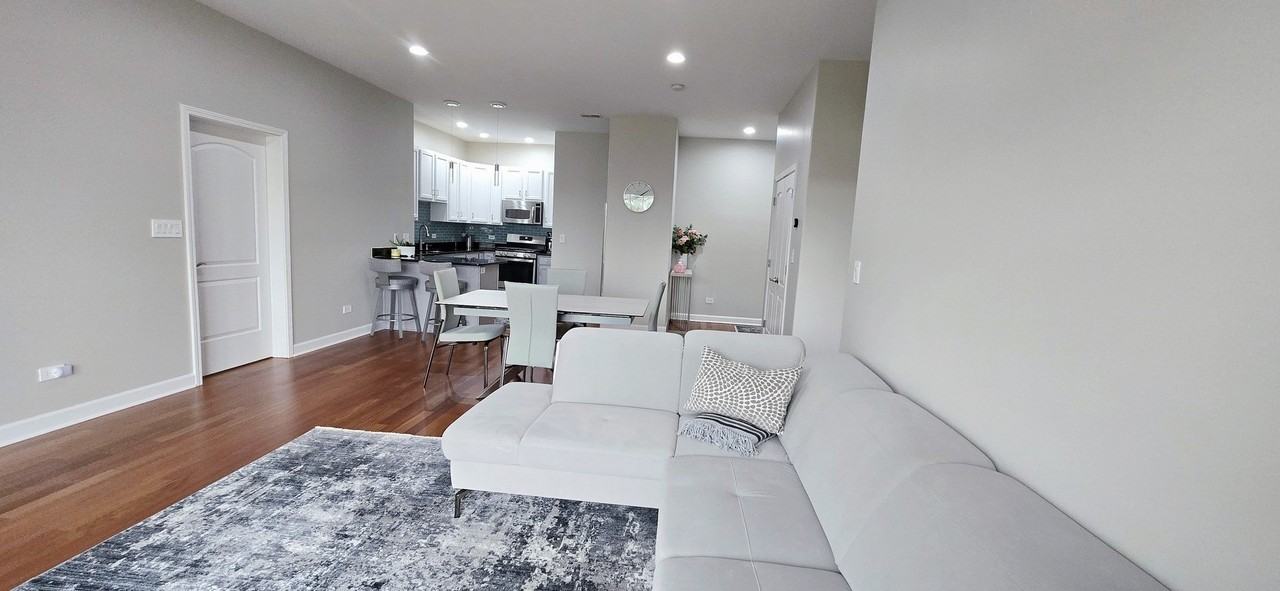 2900 W Irving Park Rd #305 - Photo 6 of 16