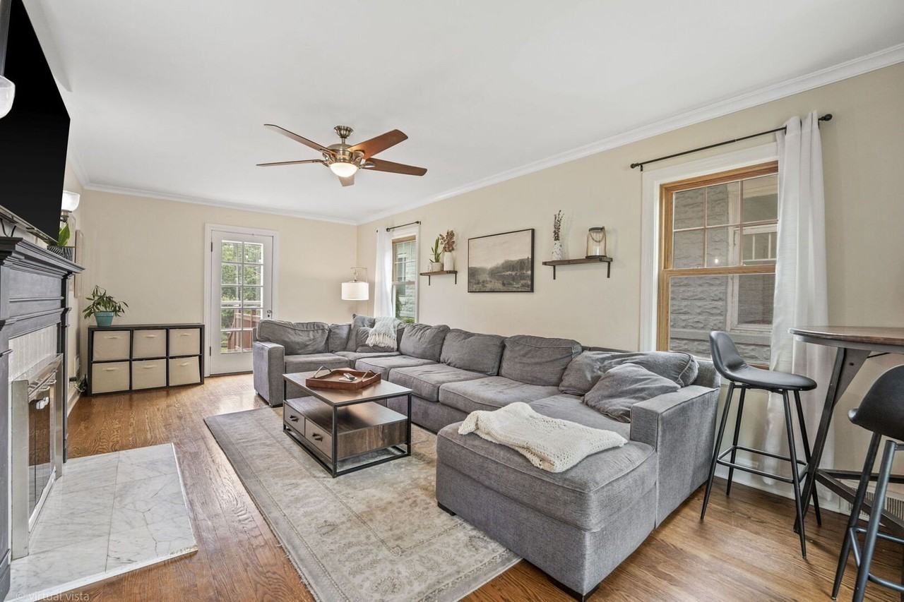 759 Laurel Ave - Photo 4 of 34