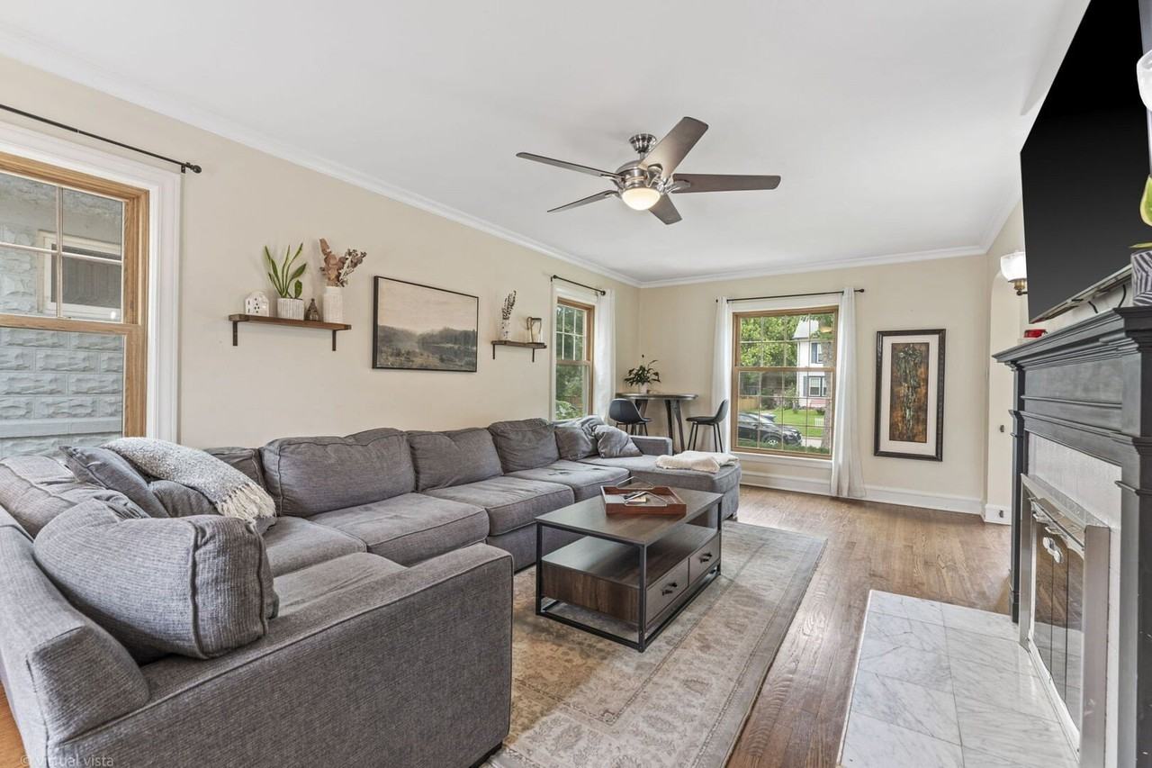 759 Laurel Ave - Photo 5 of 34