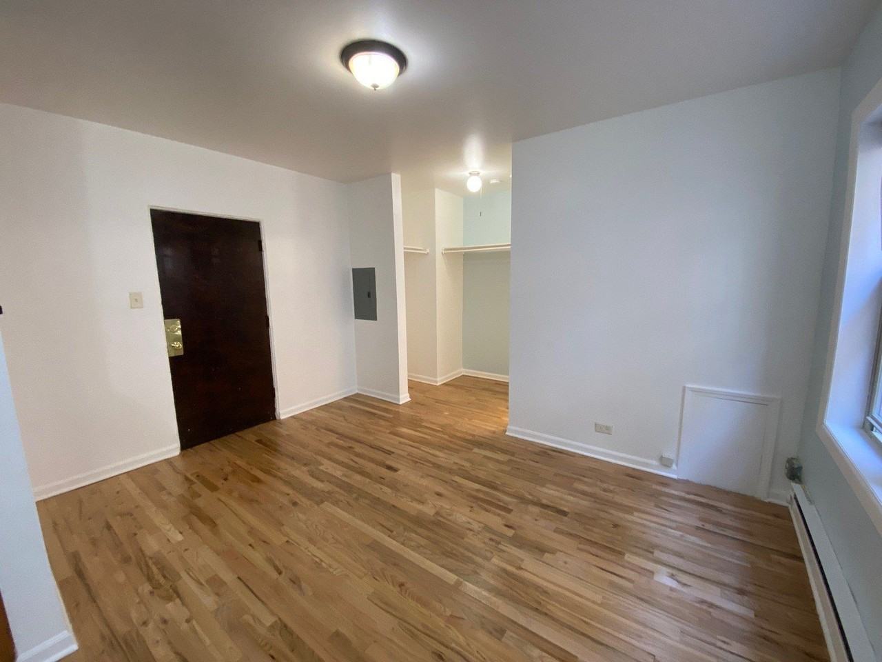 1332 W Hood Ave #304 - Photo 4 of 7
