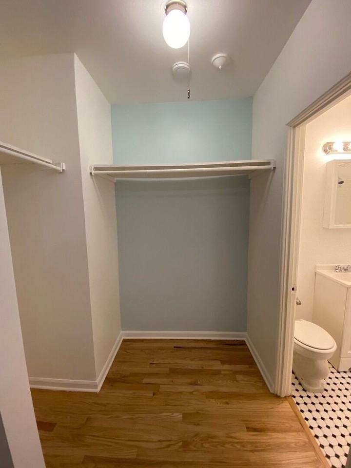 1332 W Hood Ave #304 - Photo 6 of 7
