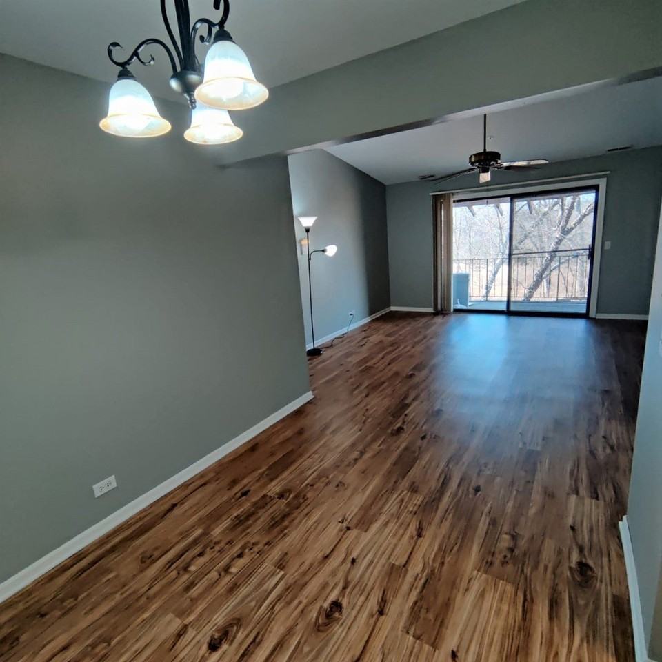 21W581 North Ave #36 - Photo 4 of 14
