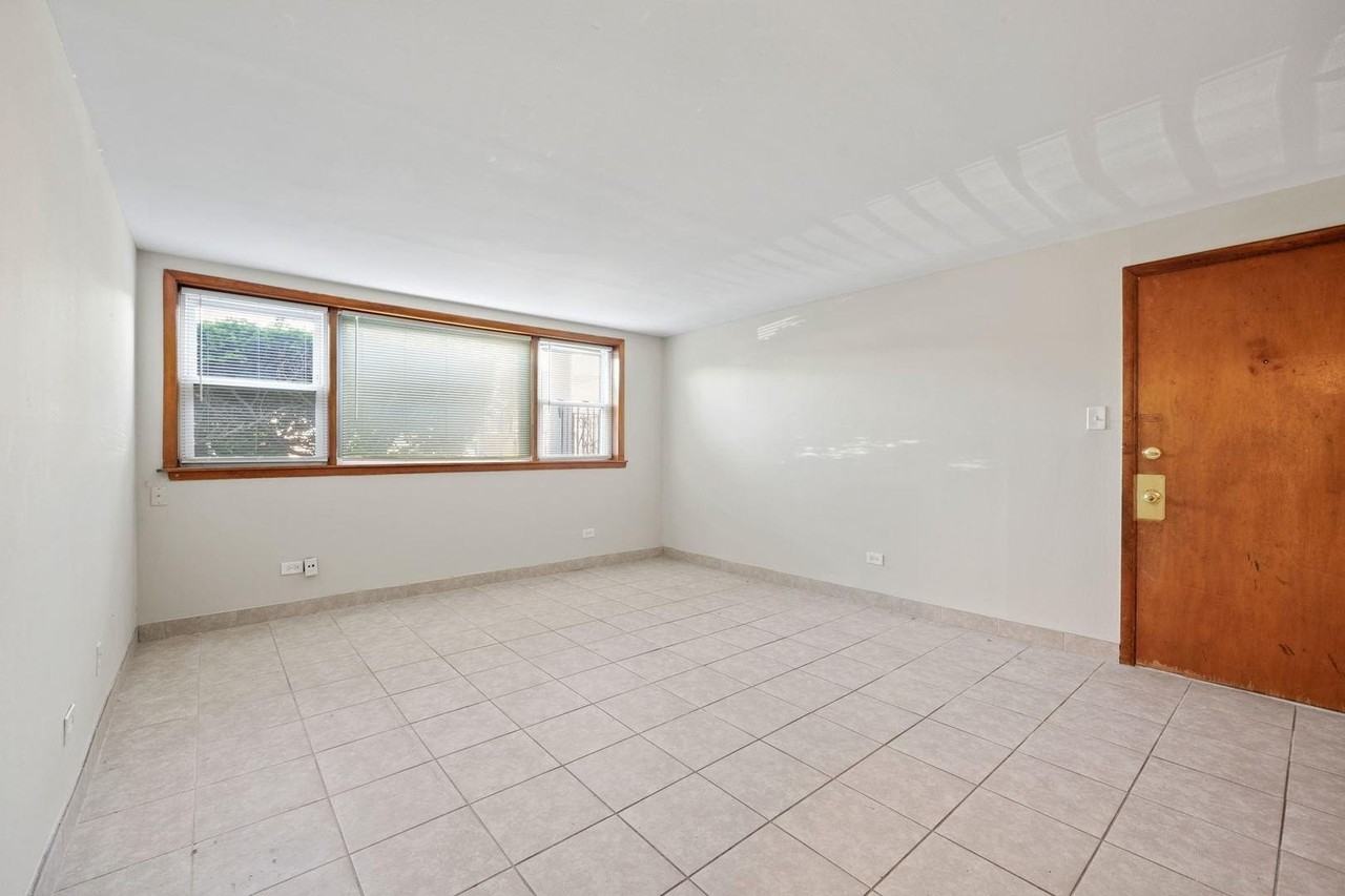 8440 W 95th St #1 - Photo 3 of 21