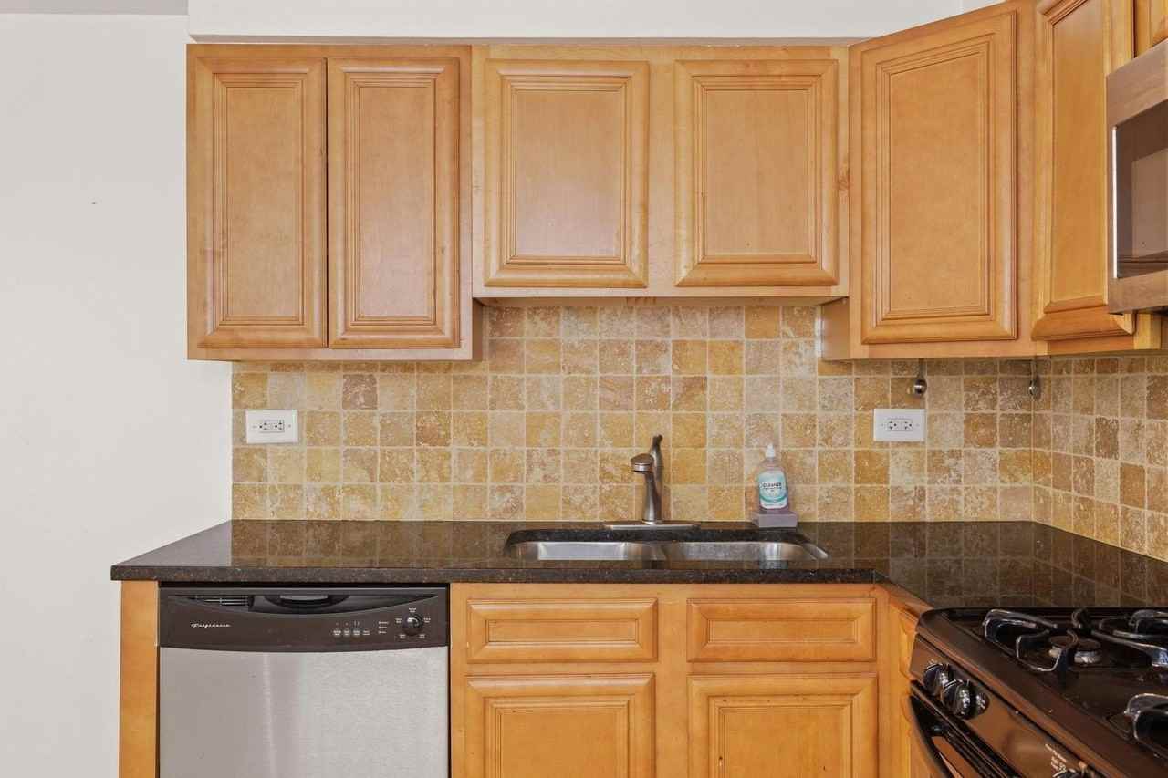 8440 W 95th St #1 - Photo 7 of 21
