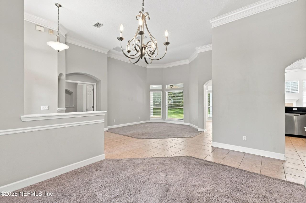 4424 N Alatamaha St - Photo 5 of 39