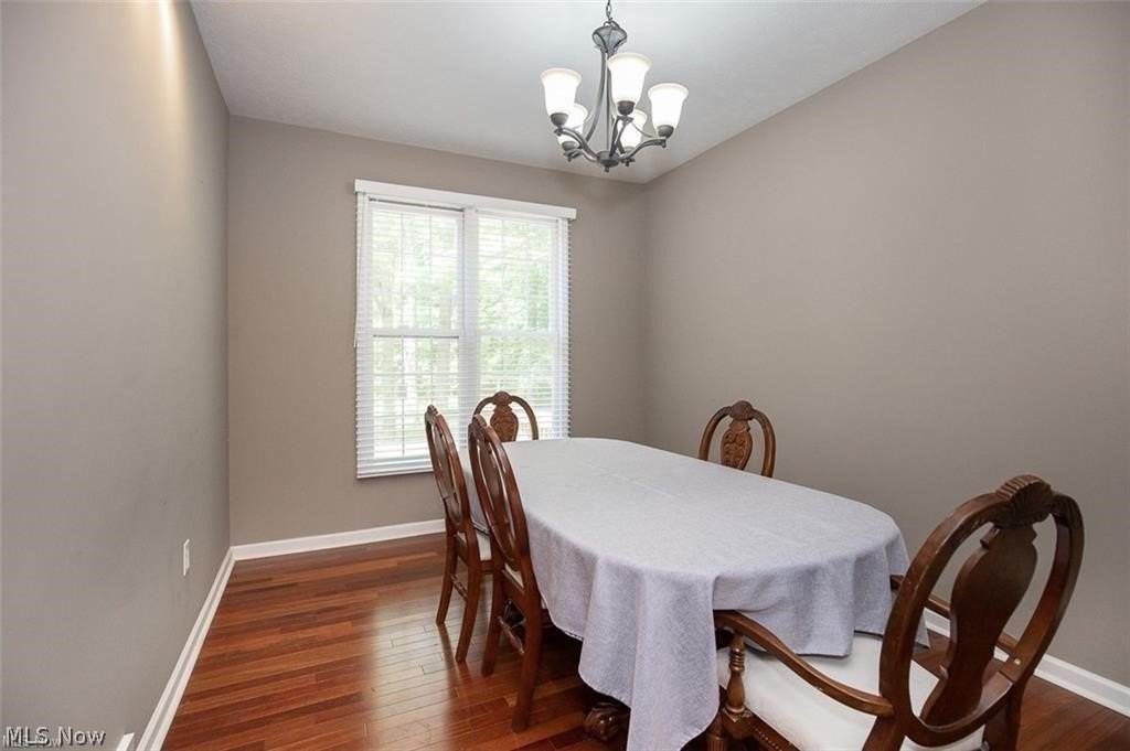 9338 Liberty Rd - Photo 5 of 46