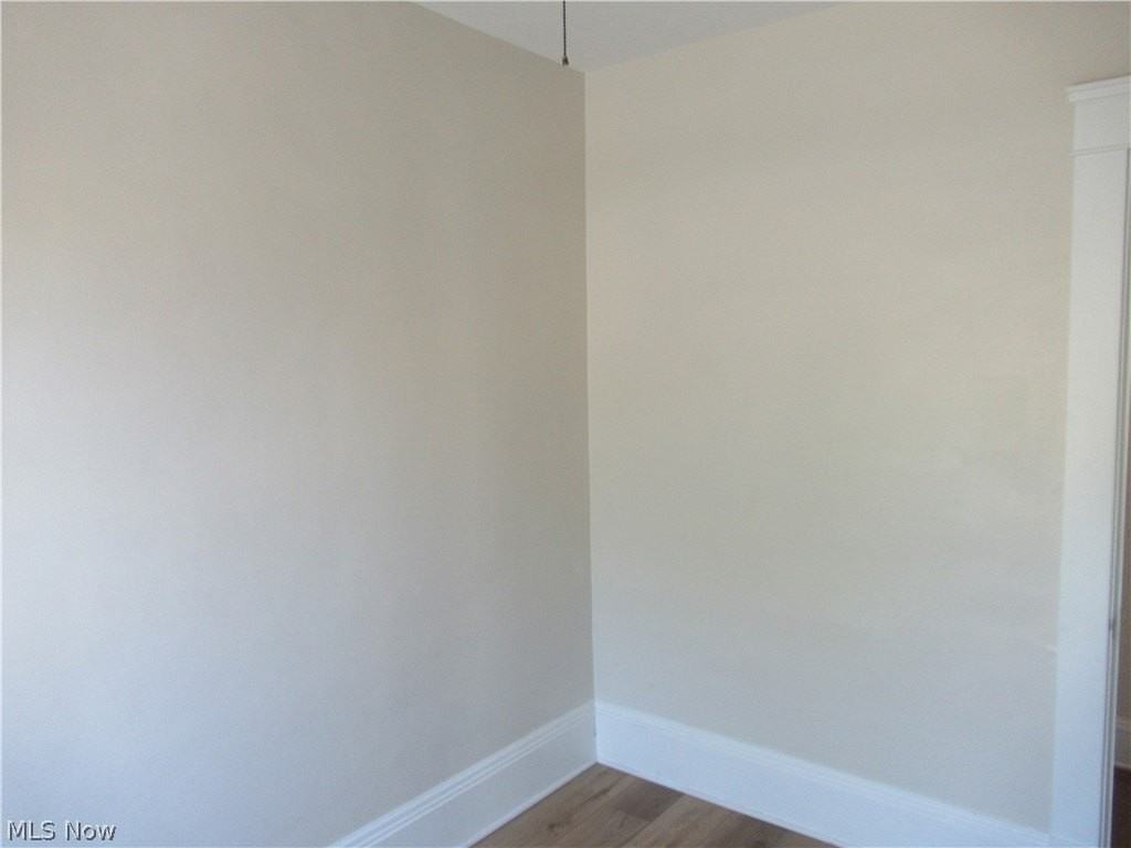 1518 Ridgewood Ave - Photo 4 of 14