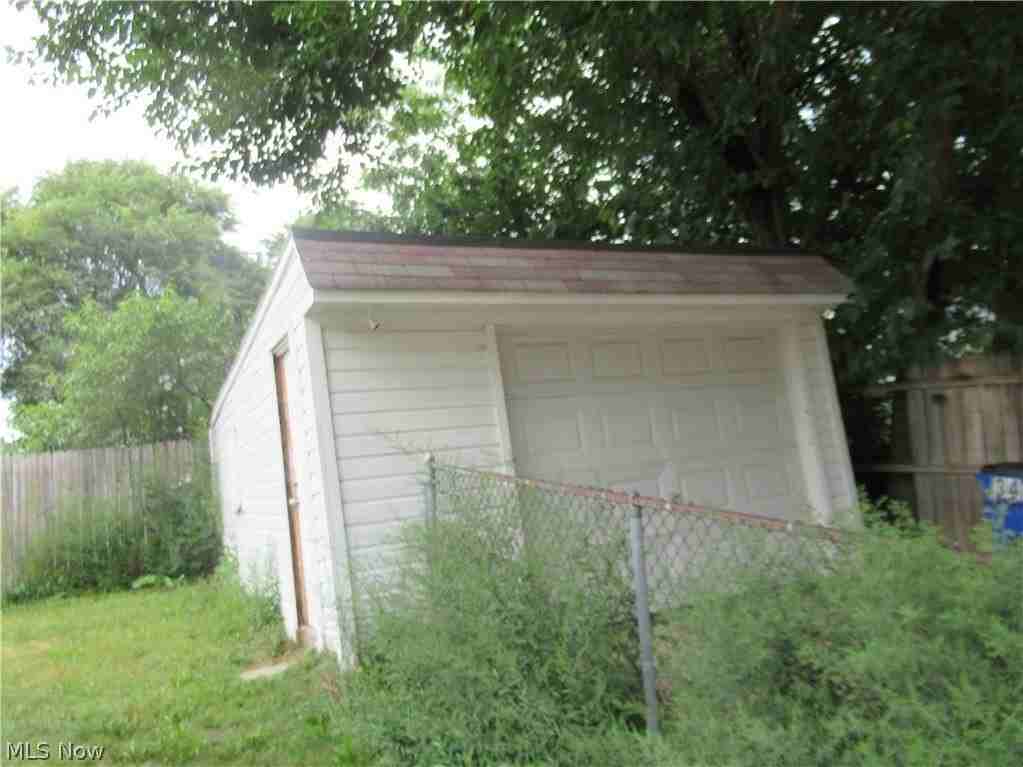 3443 W 120th St - Photo 3 of 22