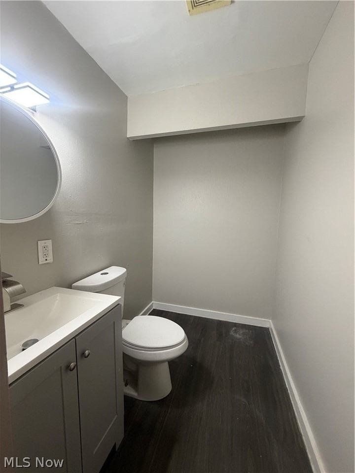 9409 Manor Ave - Photo 3 of 15