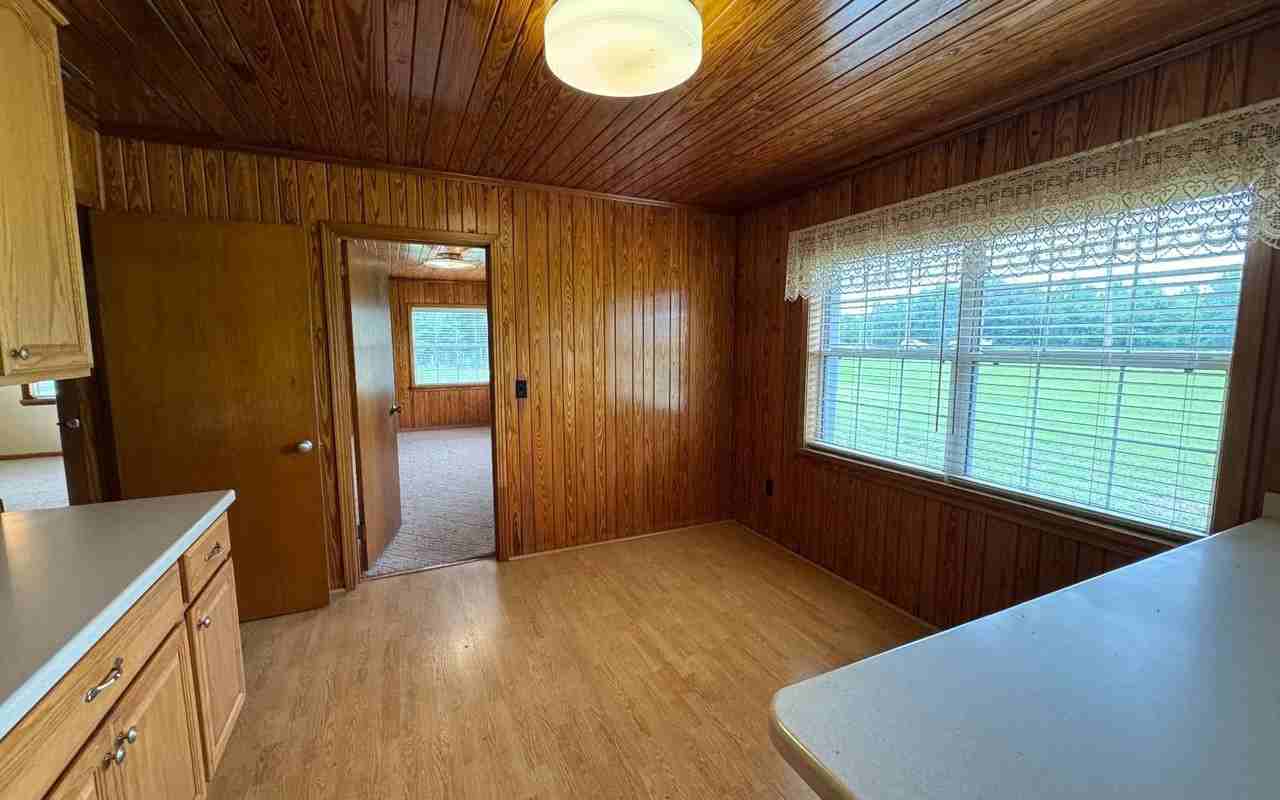 18755 Se County Road 137 - Photo 5 of 22
