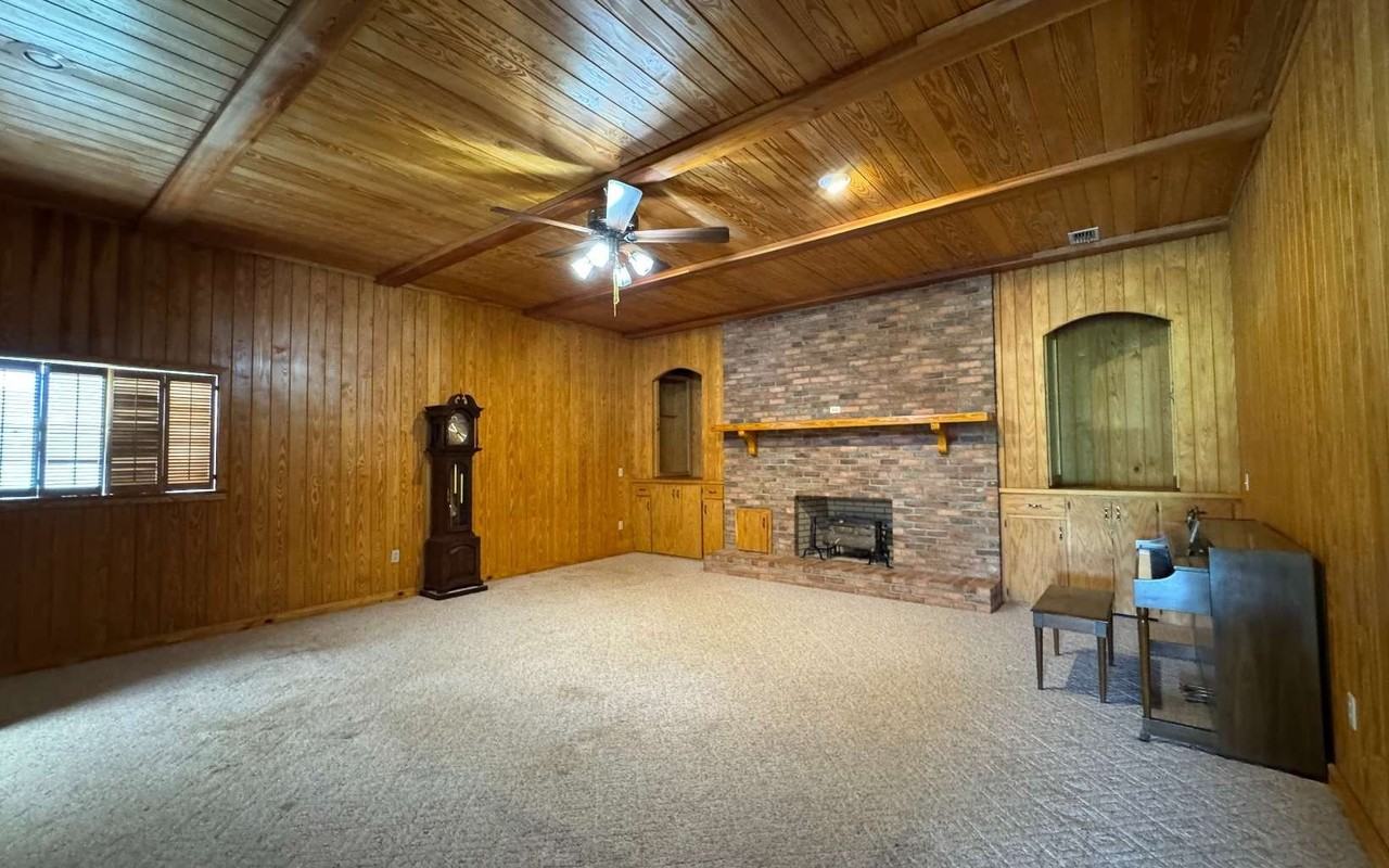 18755 Se County Road 137 - Photo 7 of 22