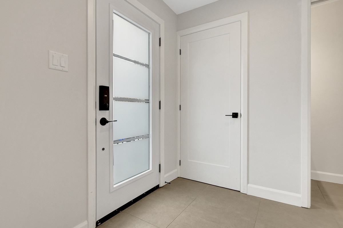 361 Whitby Avenue #B1 - Photo 4 of 33