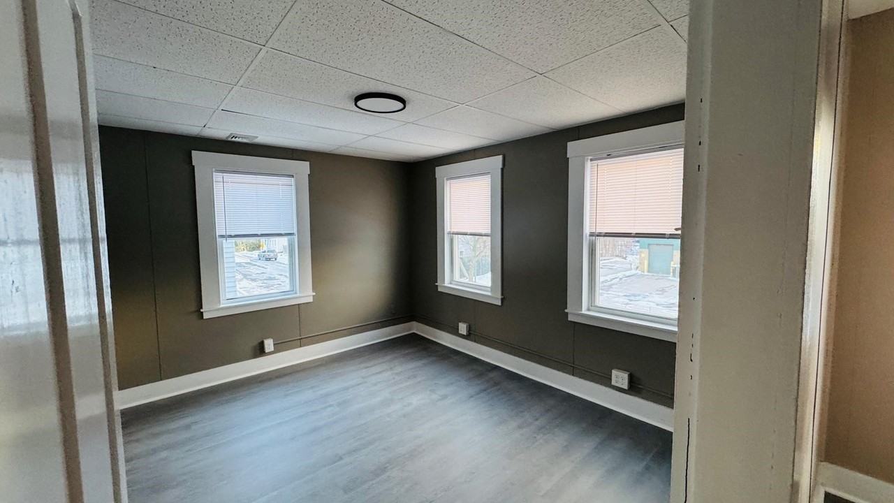 7 Charles St - Photo 5 of 11