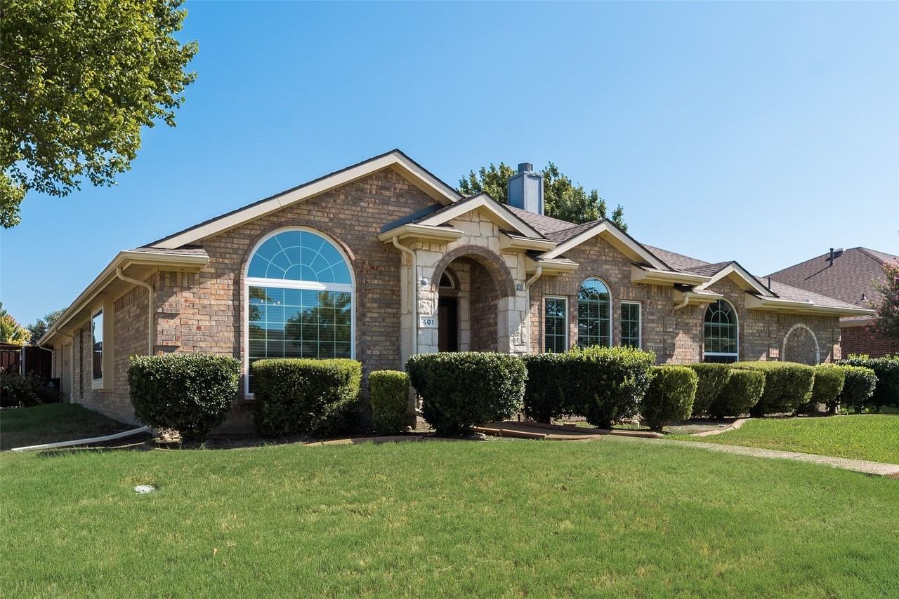 401 Idaho Ct - Photo 4 of 23