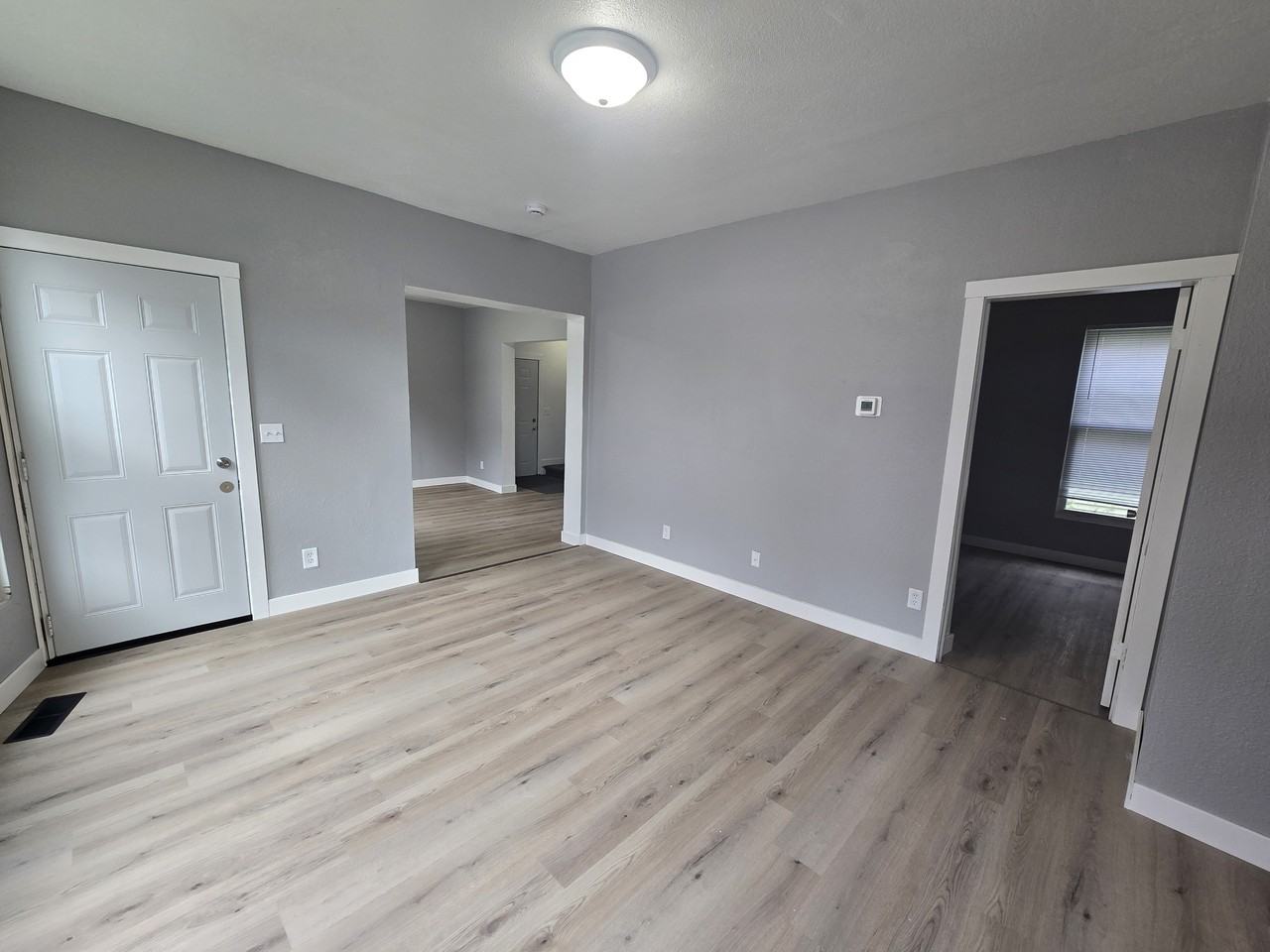 1527 4th Ave Se #1 - Photo 7 of 38