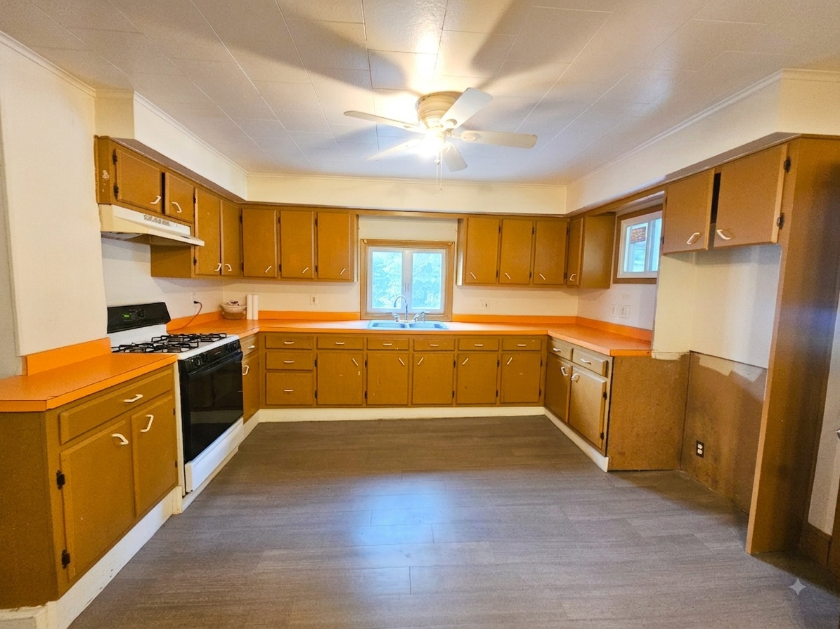 166 S Main St #1 - Photo 2 of 8