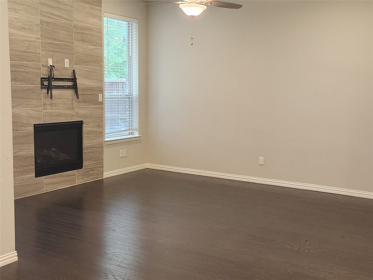 8313 Oxalis Ln - Photo 2 of 14