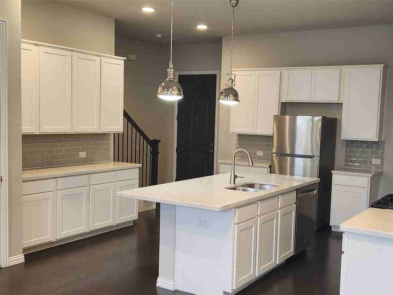 8313 Oxalis Ln - Photo 4 of 14