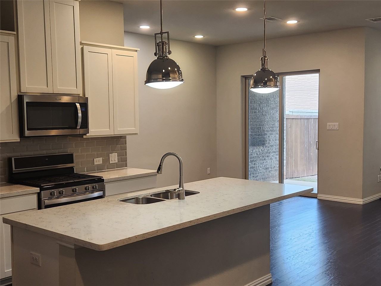 8313 Oxalis Ln - Photo 5 of 14