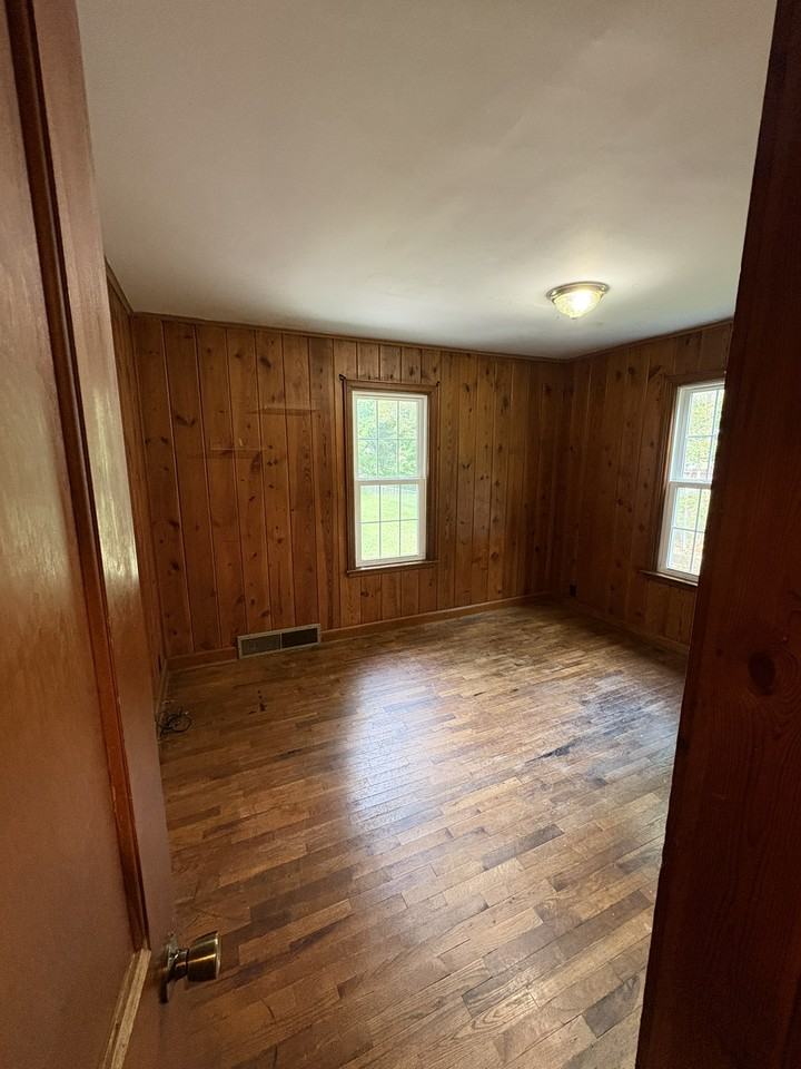 805 N Monroe St #1 - Photo 4 of 34